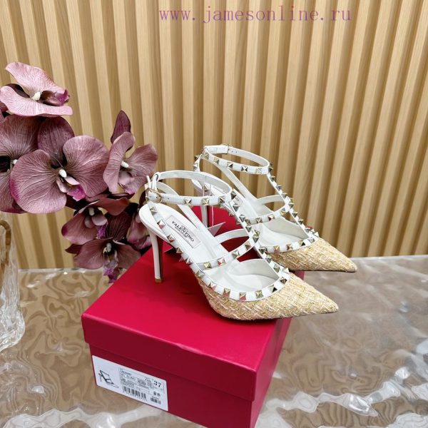 -- New Warren——————2024 Top Valentino Paris Fashion Show launches Valentino mesh studded sanbokq8dz3