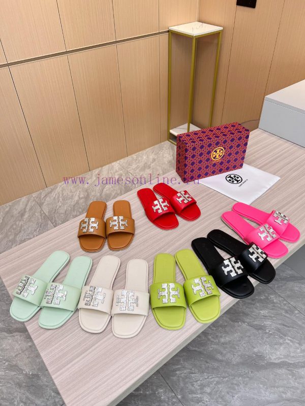 Tory Burch offers seven color options in sizes 35-43lvv3zu4m