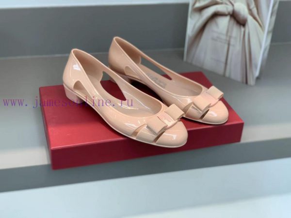 size35-39SF's latest color jelly shoesIn the hot summer, it's really necessary to have theph3dqli2 - Image 4