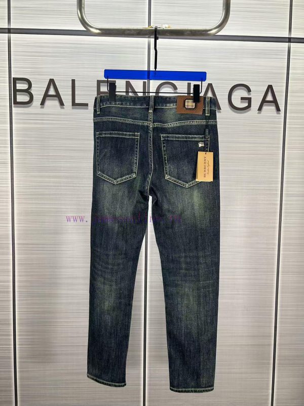 High version Givenchy GVC jeans, the latest autumn product of 2024, available for sale simul 653qpk33 - Image 2