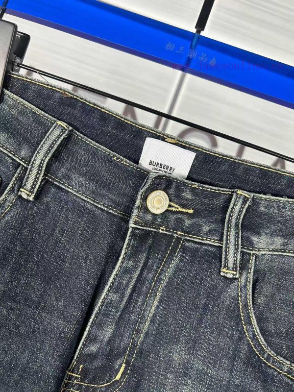 High version Givenchy GVC jeans, the latest autumn product of 2024, available for sale simul 653qpk33 - Image 10