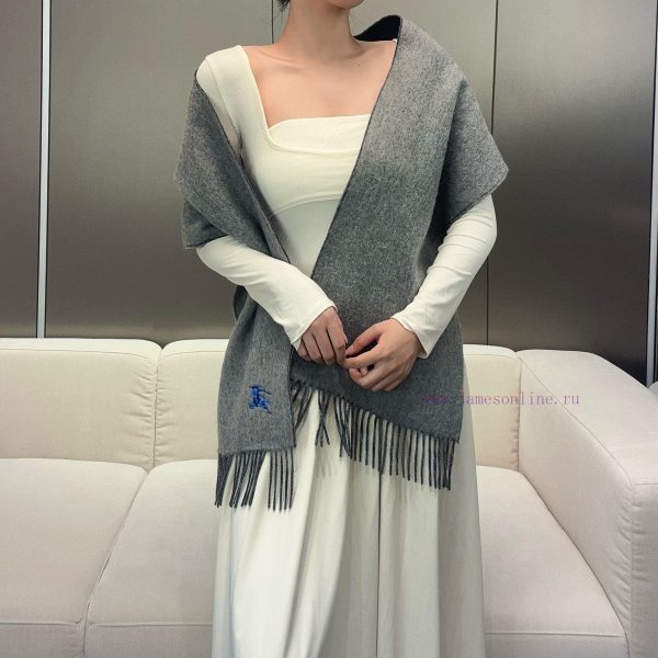 𝐁𝐔𝐑𝐁𝐄𝐑𝐑𝐘 Double sided solid color embroidered long scarf official website synchronized new ️et5w8t03