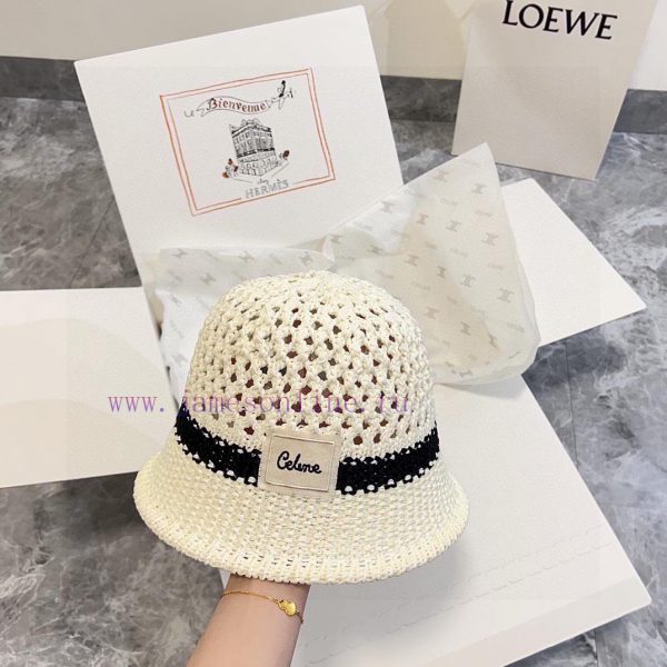 .   CELINE 2024 new color blocked hollow simple fisherman hat, Chanel style trendy bucket hagu1rulal