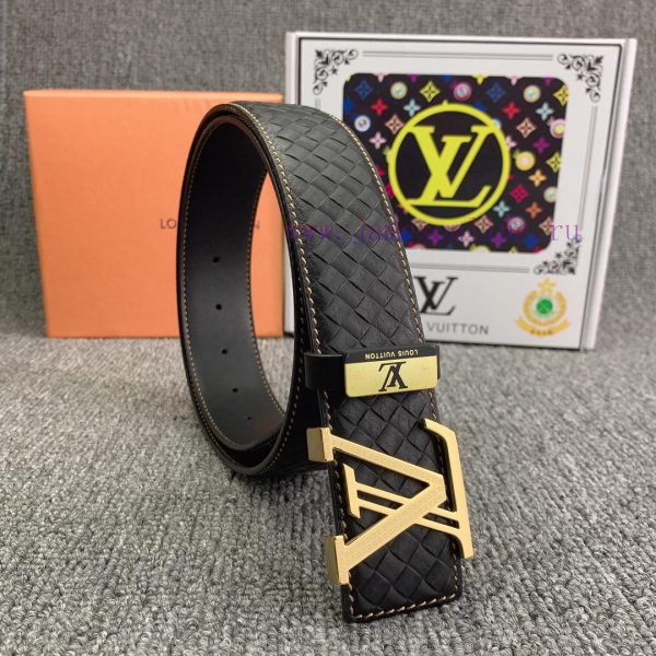 LV... Louis VuittonMaterial: Leather Belt with 100% Head Layer. The leather belt is guarante xuy35ig0