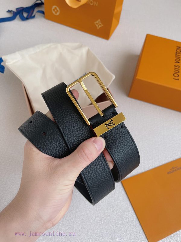 The LV Taurillon calf leather belt features a LV logo metal ring design, suitable for casual yre5yziy