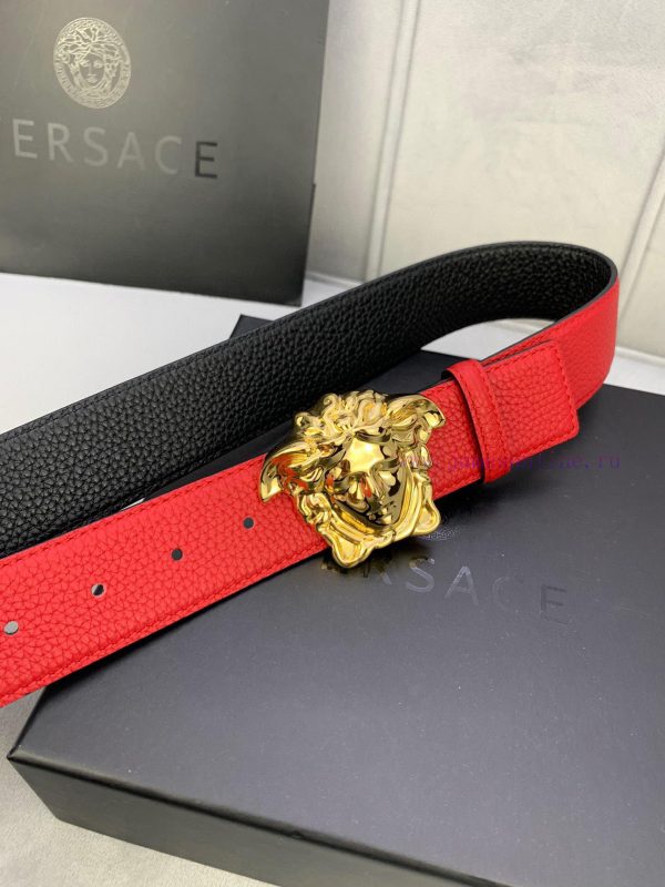 Width 4.0cm, Versace. This plain matte bottom waistband is adorned with the iconic Versace M nm8gejxx - Image 5
