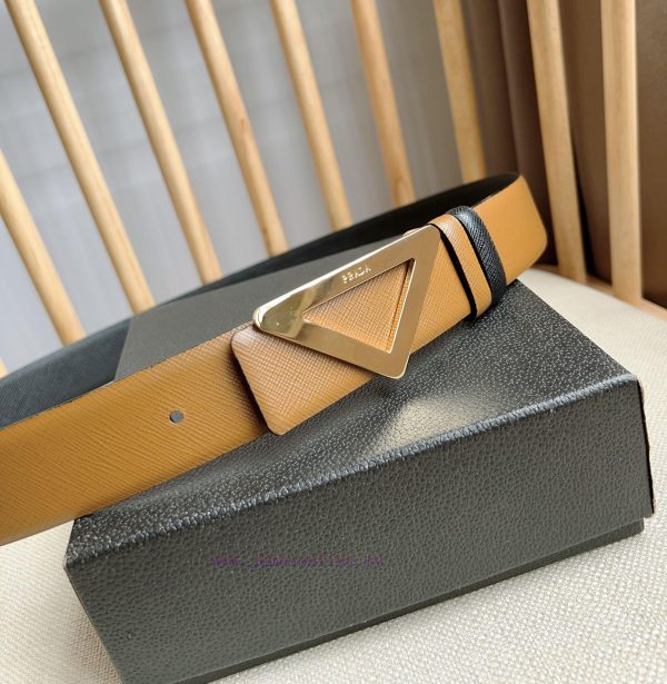 PRADA's buckle style waist belt comes from a multifunctional combination accessory series th js78voa0 - Image 8