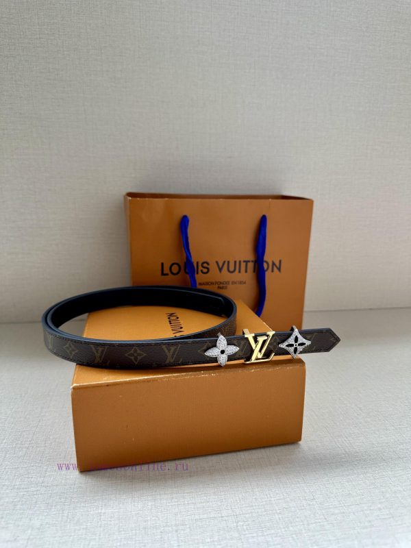 The 2.0-wide LV Trio double-sided belt is made of delicate cowhide leather and Monogram canv tb4bjqs6 - Image 4