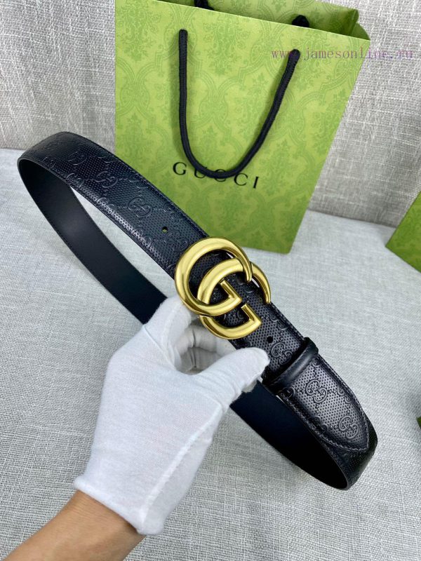Width of 4.0cm, paired with the original belt buckle, the belt is crafted from Gucci Signatu tokshs20