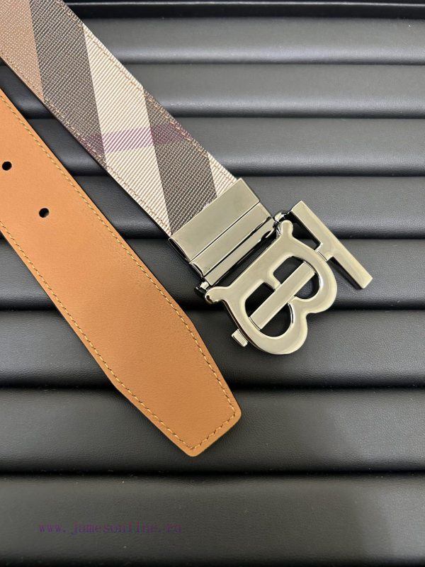 Burberry. BurberryA complete set of high-quality tail clip fasteners with a width of 35mm, p 4vk4qw1d - Image 4