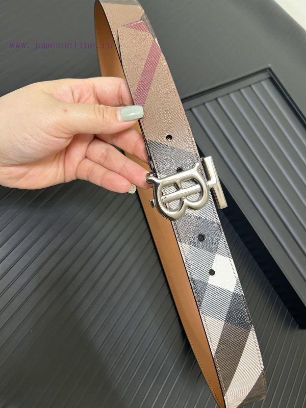 Burberry. BurberryA complete set of high-quality tail clip fasteners with a width of 35mm, p 4vk4qw1d - Image 5