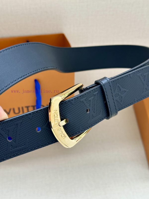 3.4 Wide Vendome embossed waistband with smooth leather outlining smooth lines, exuding a st 7fbdb2d8 - Image 3