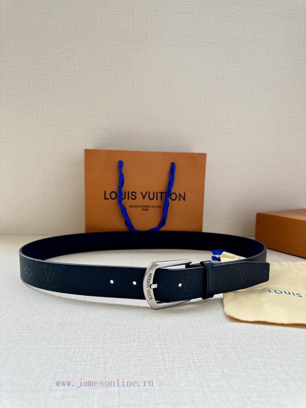 3.4 Wide Vendome embossed waistband with smooth leather outlining smooth lines, exuding a st wftkew0z