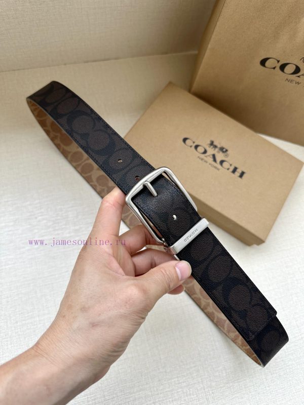 The 3.7cm wide COACH double-sided waist belt is made of one side of black/khaki fabric and c 24k46sxp