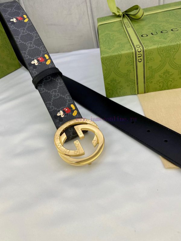 4.0cm wide Gucci double-sided belt, with GG Supreme canvas on one side infused with Mickey p 8bbeeb73 - Image 5