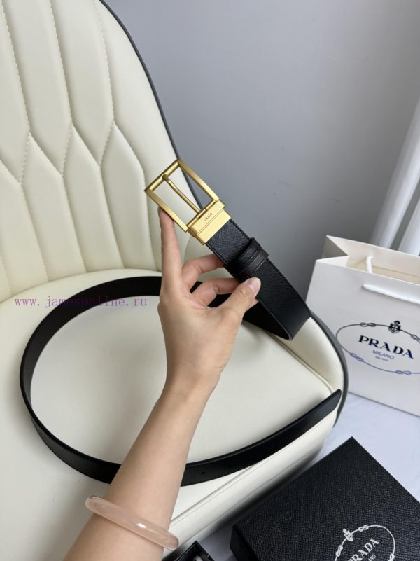 PRADA. PradaIt is a famous luxury brand in Italy, dedicated to creating a fashion concept th ht7hgxv6