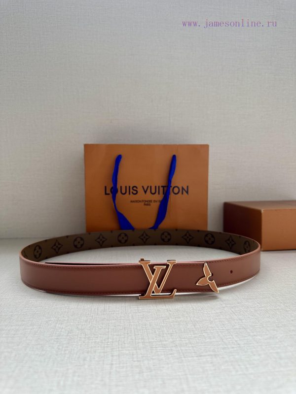 The 3.0-wide Pretty LV double-sided belt features a dazzling metal carved LV Initiales buckl j4m2pvw8