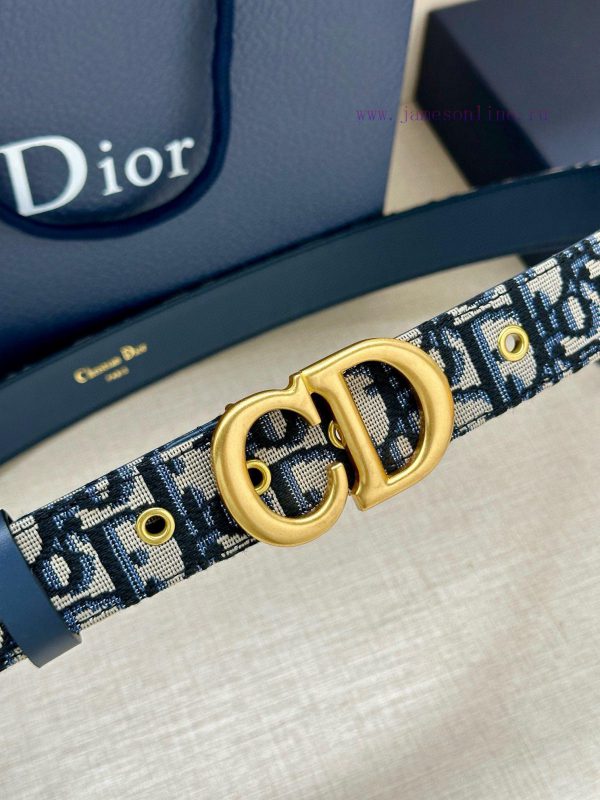 This saddle belt with a width of 3.0cm is a classic accessory presented in the classic blue 6ar4funn - Image 3