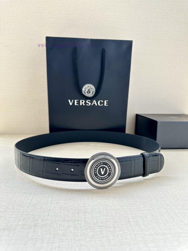 3.8cm Width Versace JEANS COUPURE Leather V-EMBLEM Buckle Belt with La Greca accents for a p 8k89xks0