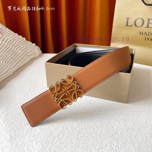 LOEWE is made of soft double-sided calf leather, which is fashionable and versatile, with a 6leas9p3