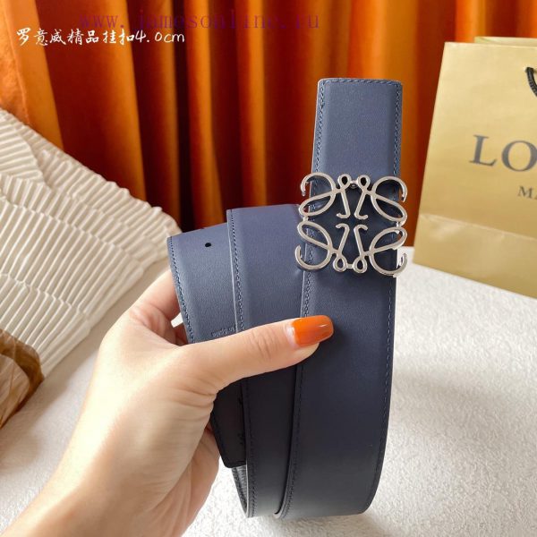 LOEWE is made of soft double-sided calf leather, which is fashionable and versatile, with a a0hdvdif - Image 10