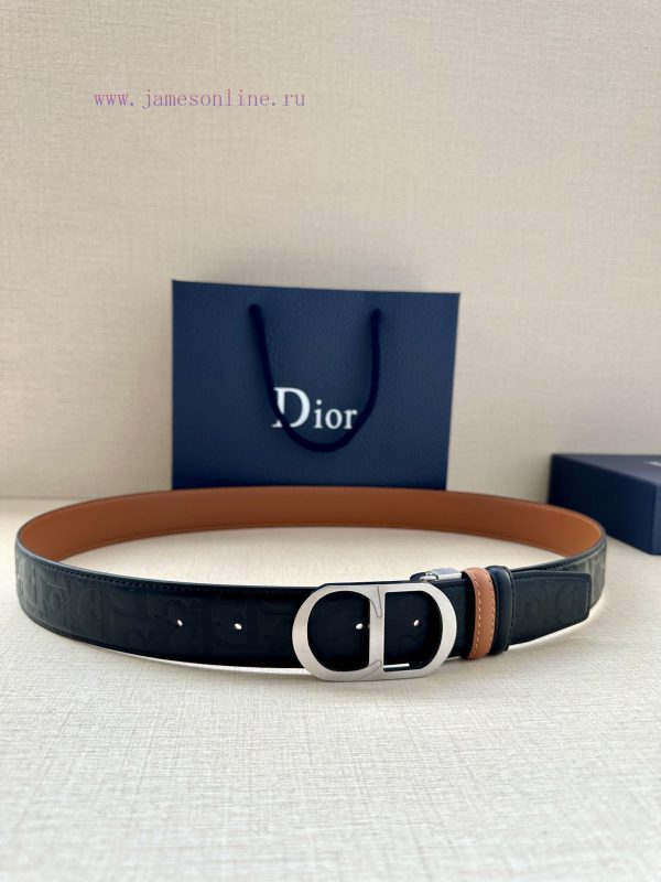 This metal clad brass waistband buckle from Dior is a new product in the Spring 2024 collect xxkjcw3q