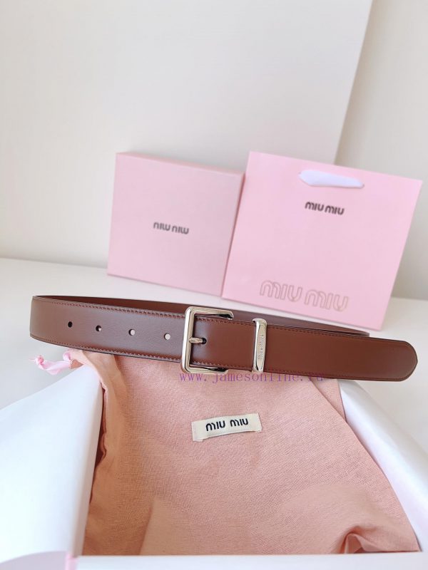 High end quality, physical photography￥ comes with a complete gift boxMiumiu new modelThis l evutox5k