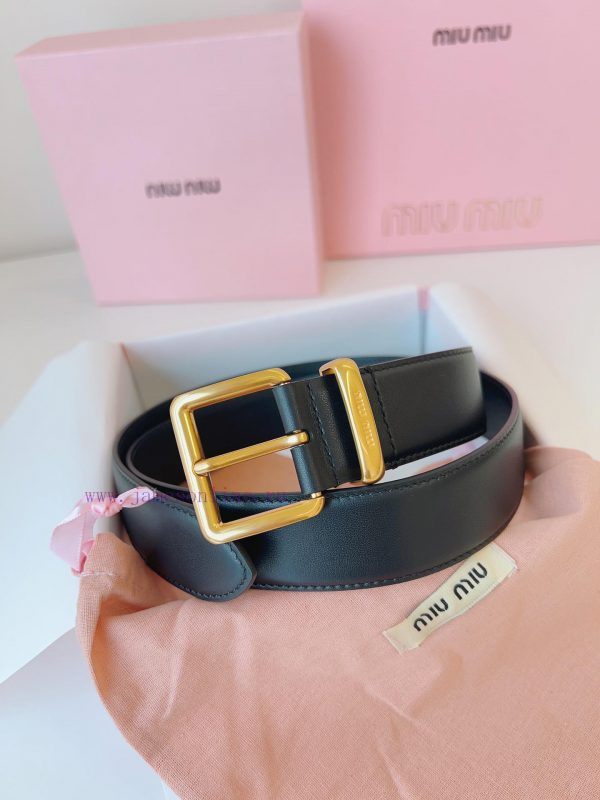 High end quality, physical photography￥ comes with a complete gift boxMiumiu new modelThis l v7y5t2xk