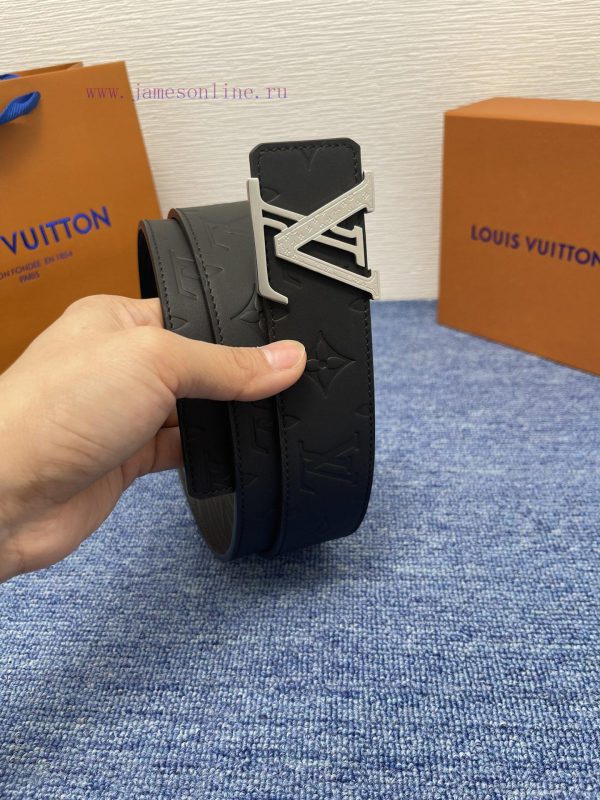LV  4.0cm  This belt, adorned with LV buckles, is lined with buffalo leather and covered in xqovyt84 - Image 3