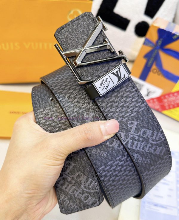 Belt LV Louis ReproductionBelt made of 100% head layer cowhide, ensuring a three-dimensional 007xsx02