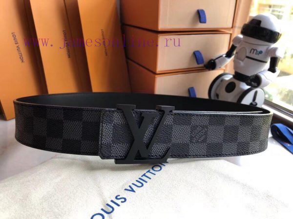 Authentic picture gift boxLv Family PaymentSize 40mm genuine sizeMaterial: High quality stee rrtlttfz