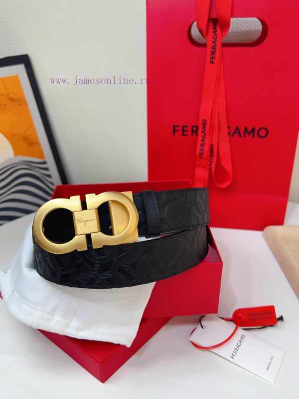 This double-sided belt is fashionable and versatile, making it an indispensable men's access lr0qv9w3