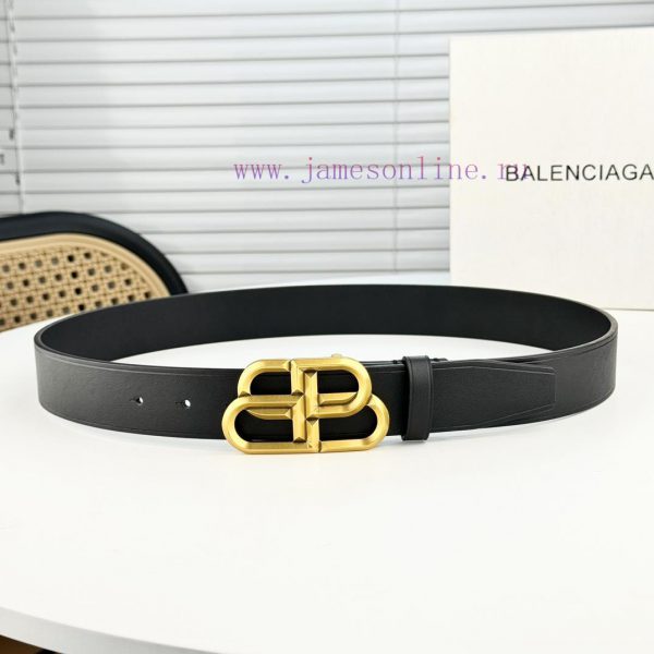 Parisian familyWidth 3.5 centimeterstop layer leatherVintage vintage logo metal accessories< 8i29wg10