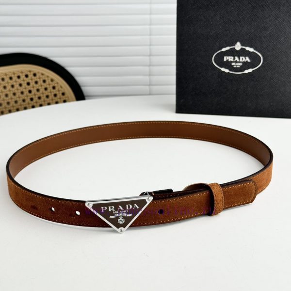 P rada top layer calf leather creates a minimalist yet classic design, with a 2.5mm premium kc3ykccc