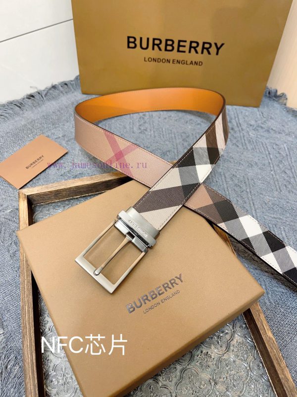 Burberry. BurberryA complete set of high-quality tail clip fasteners with a width of 35mm, p jnavjaz4