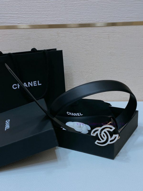 Chanel 24c resin black and white rhinestone gold metal logo buckle brass metal imported tire ermxxfnq