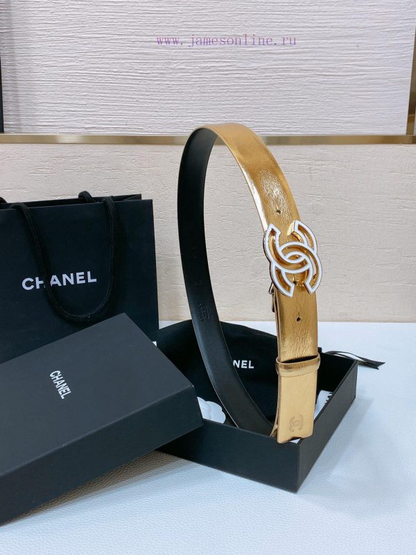 Chanel 24c resin black and white rhinestone gold metal logo buckle brass metal imported tire bzvzsjxs
