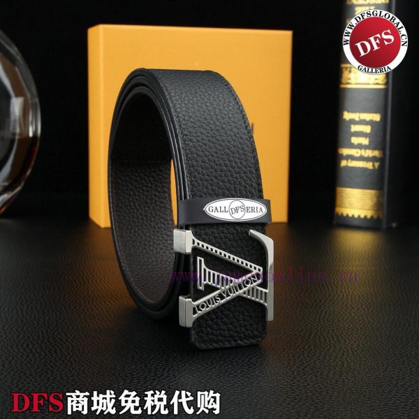 High end quality, physical photographyComplete setL@VBuckle material: Two tone pure steel bu 4ai9i3by