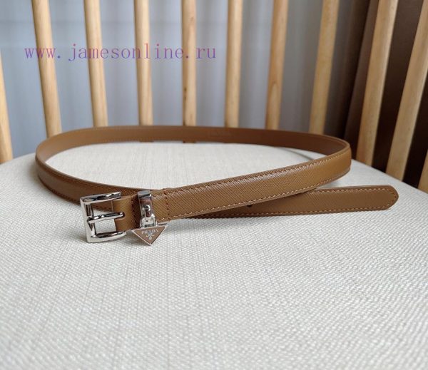 PRADA's elegant Saffiano belt showcases a feminine design with a soft and heartfelt triangul 1qfm5ae1 - Image 5