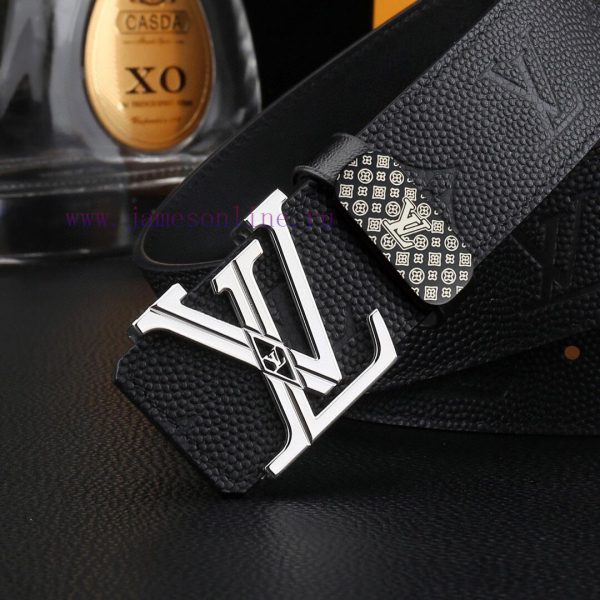High end quality, physical photographyComplete setL@VBuckle material: Two tone pure steel bu pplih7dd - Image 6