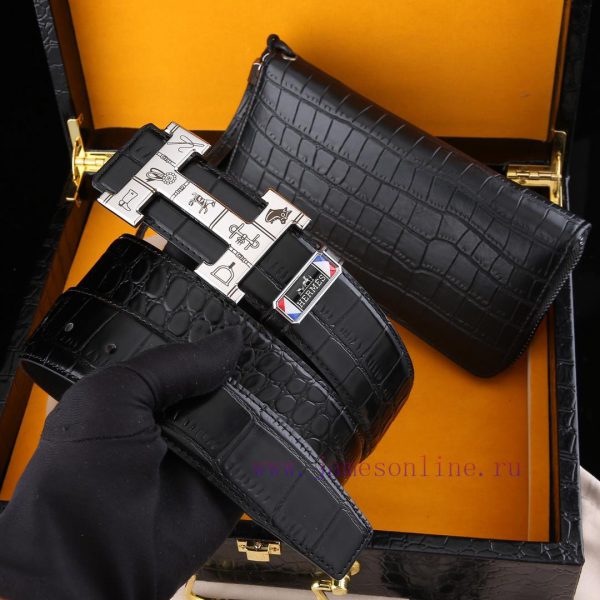 MADE IN FRANCEWooden box with accompanying picturesHERME @ Belt+Wallet SetBuckle material: T wl01e74v
