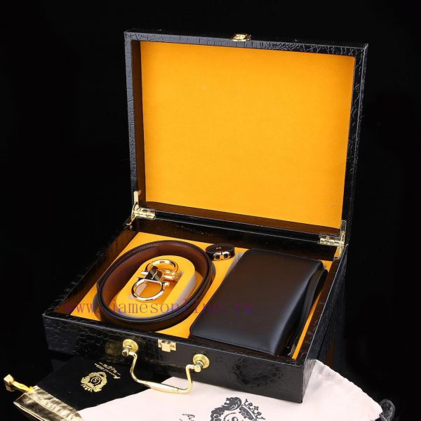 MADE IN ITALYWooden box with accompanying picturesFilag Curtain Belt+Wallet SetBuckle materi 7tnl8us3 - Image 19