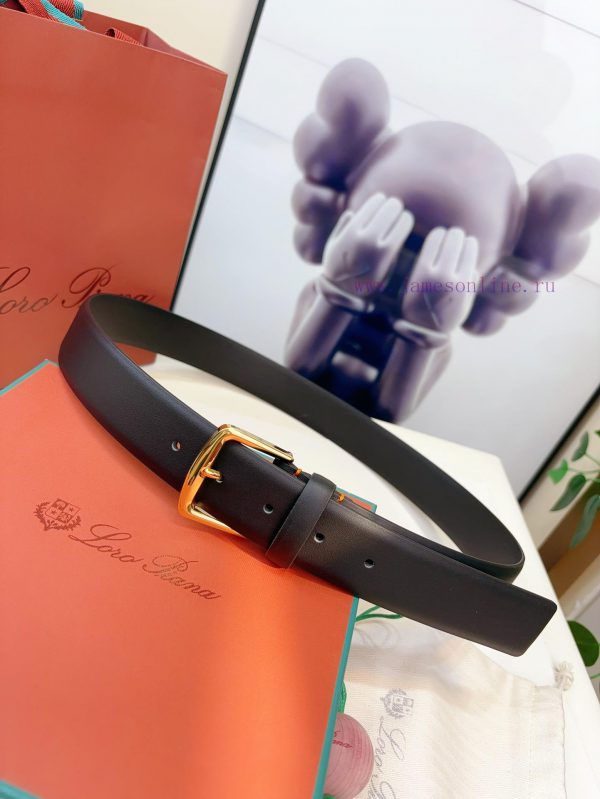 Loro Piana's belt is made of calf leather and handcrafted to give it a very soft and comfort kaa5pywe
