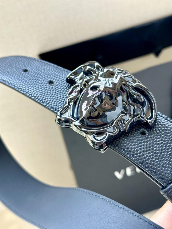 Width 4.0cm Versace This soft belt is adorned with a 3D Medusa belt buckle, which can be pai kijb4ise - Image 3