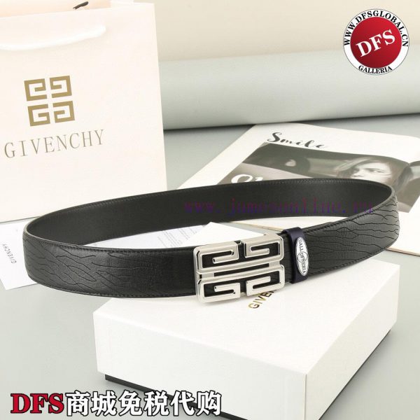 High end quality, physical photographyComes with a complete set of packagingGivenchy Oversea 4ncq7l7n - Image 4
