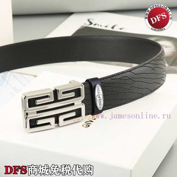 High end quality, physical photographyComes with a complete set of packagingGivenchy Oversea 4ncq7l7n - Image 9