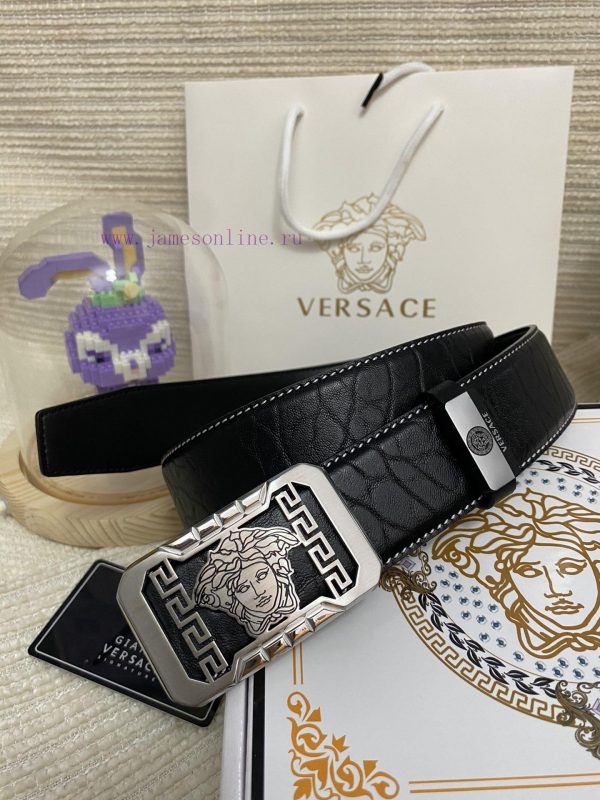 Versace. VersaceMaterial: Leather Belt with 100% Head Layer. The leather belt is guaranteed sofvu1kg