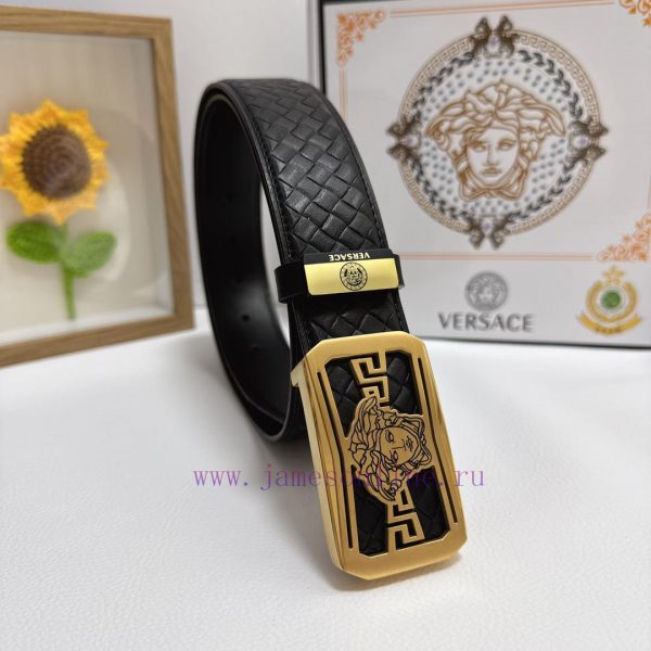 Versace. VersaceMaterial: Leather Belt with 100% Head Layer. The leather belt is guaranteed v6v3u5l5