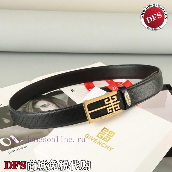 High end quality, physical photographyComes with a complete set of packagingGivenchy Oversea c8sq8igx - Image 10