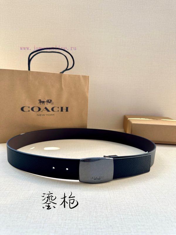 The 3.7cm wide COACH double-sided belt is made of sports calf leather and comes with a class snt27flg